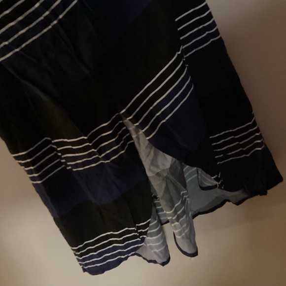 Old navy maxi dress - Picture 7 of 7